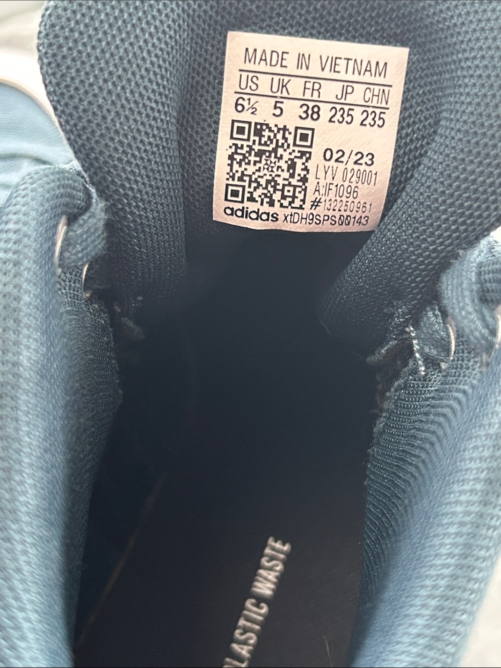 •ADIDAS• High Top Sneakers - Picture 7 of 7